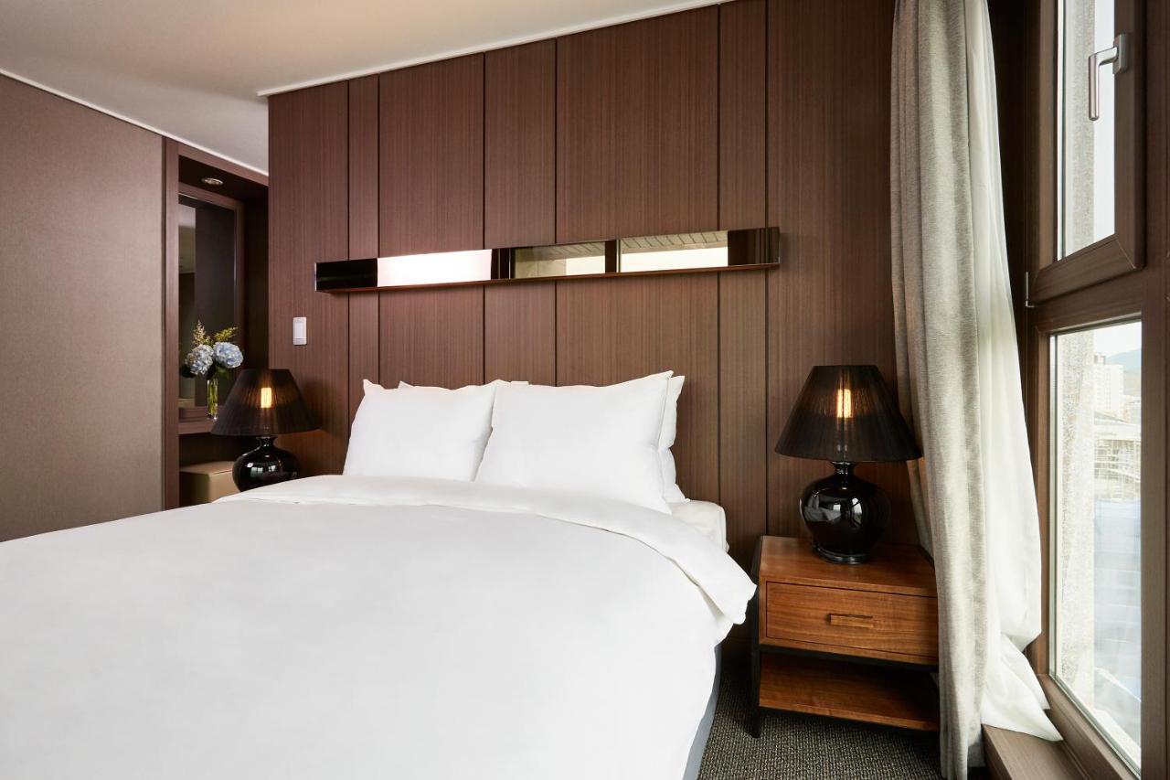 Raonstay In Perla Hotel Jinju Exterior foto