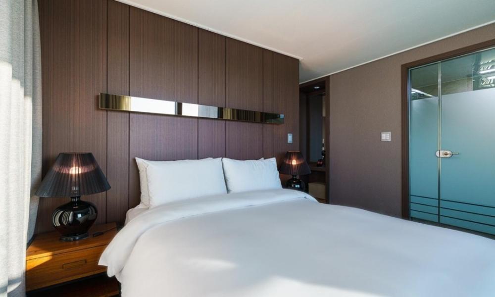 Raonstay In Perla Hotel Jinju Exterior foto